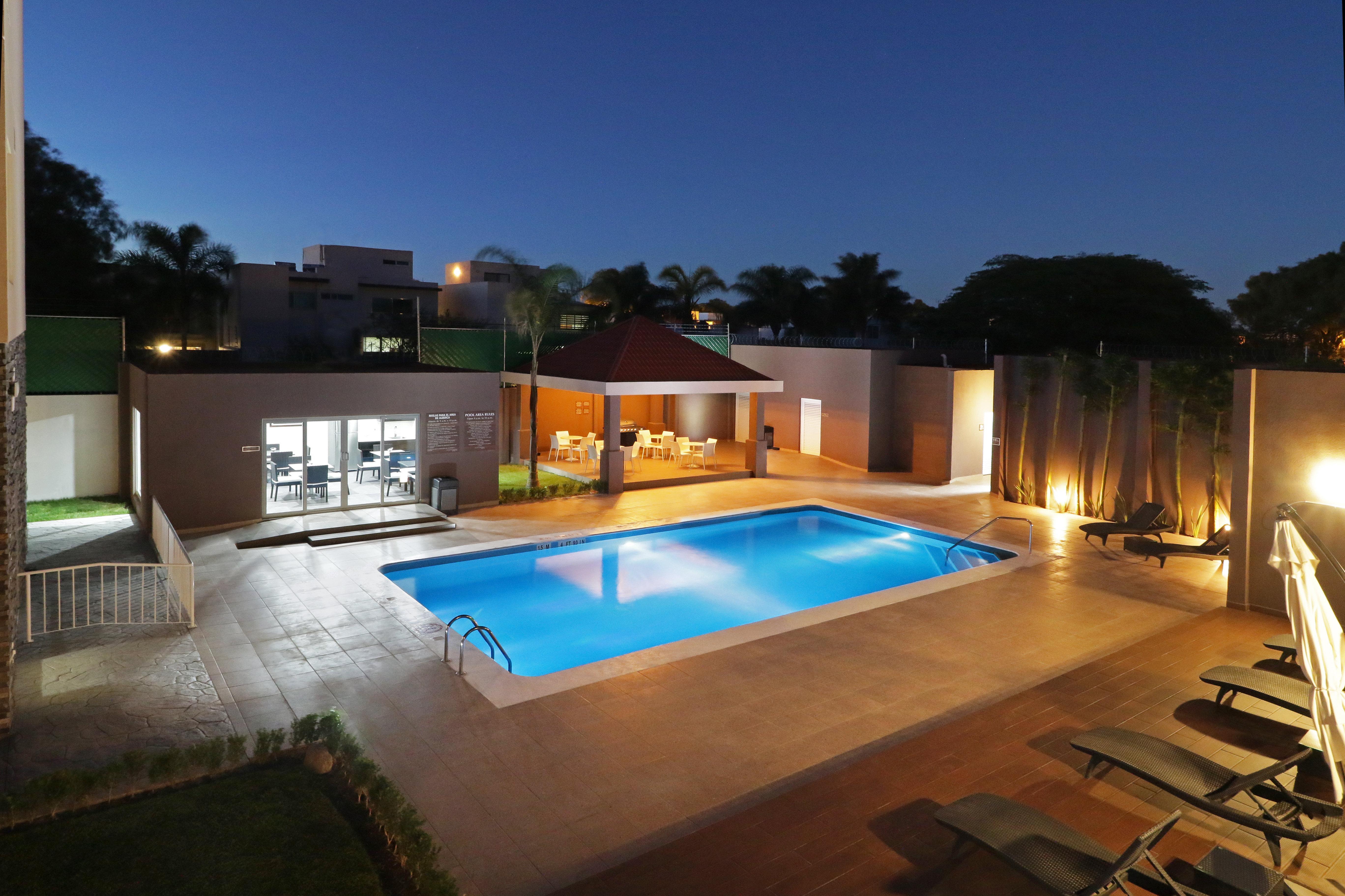 Candlewood Suites Celaya Celaya  Exterior photo